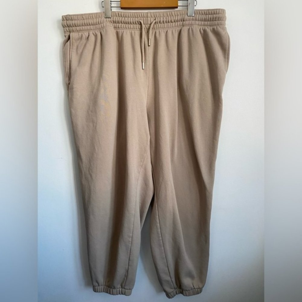 H&M Long Comfy Cozy Sweatpant Joggers  Neutral Tan  XXL